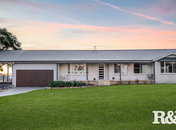 17 Clare Crescent, Oakville, NSW 2765