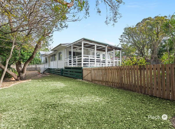 26 Brock Street, Cannon Hill, Qld 4170