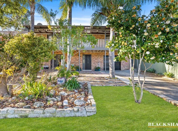 5   Palm Place, Surfside, NSW 2536