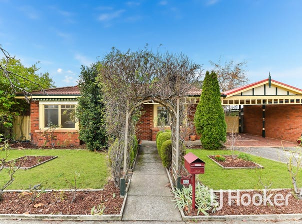 42 Parman Avenue, Pakenham, Vic 3810