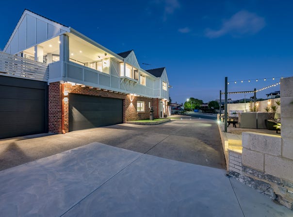 2 Volante Elbow, Ocean Reef, WA 6027