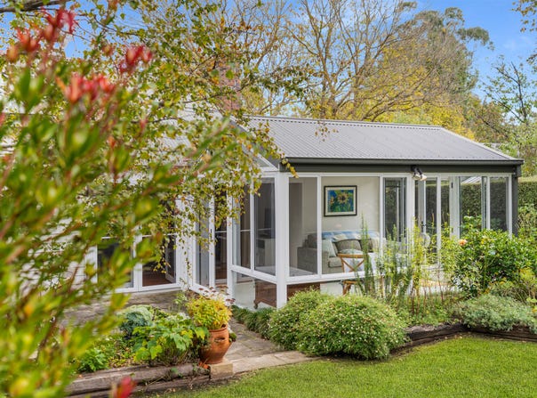 18 Holly Street, Bowral, NSW 2576