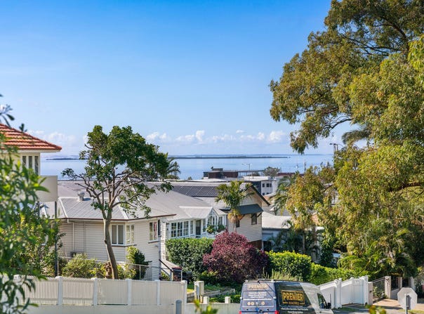 183 Carlton Terrace, Manly, Qld 4179