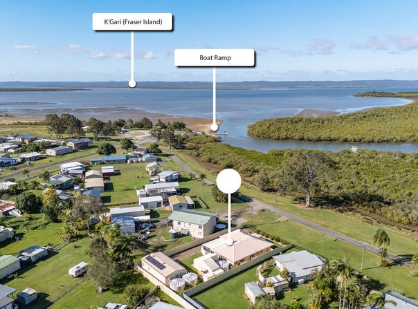 8 Esplanade, Maaroom, Qld 4650