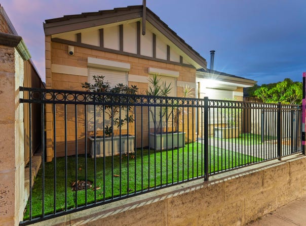 16 Darton Loop, Bertram, WA 6167