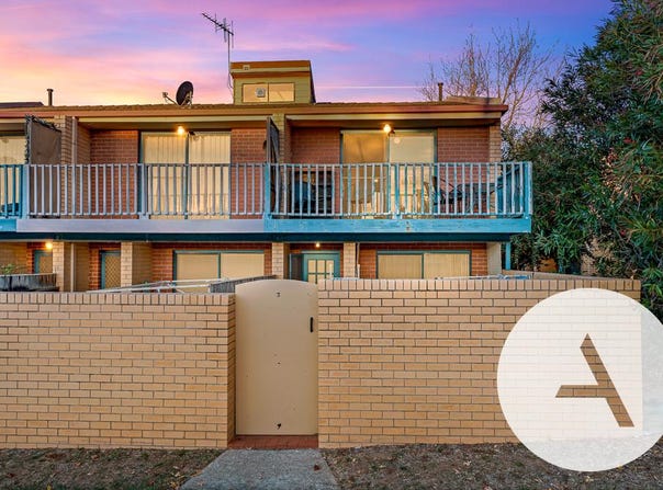 3/111 Uriarra Road, Crestwood, NSW 2620