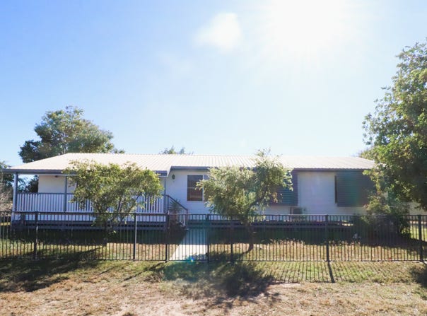 7 - 9 Robertson Street, Roma, Qld 4455