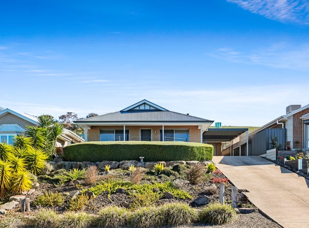 70 Wishart Crescent, Encounter Bay, SA 5211