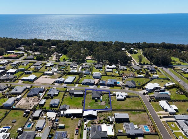 5 Periwinkle Crescent, Toogoom, Qld 4655