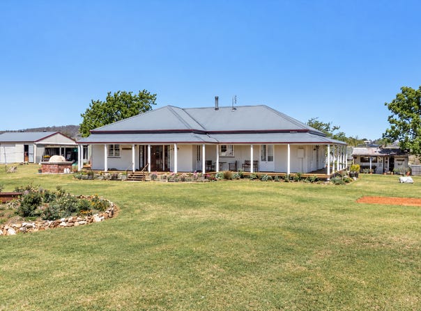 179 Wood Street, Tenterfield, NSW 2372