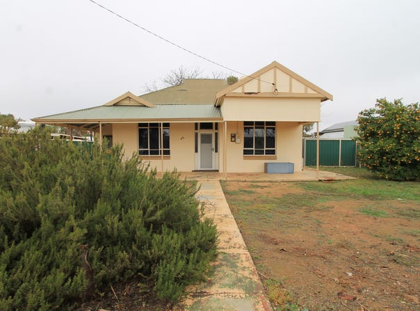 45 Duff St, Merredin, WA 6415