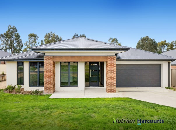 30 Newbery Chase, Yea, Vic 3717