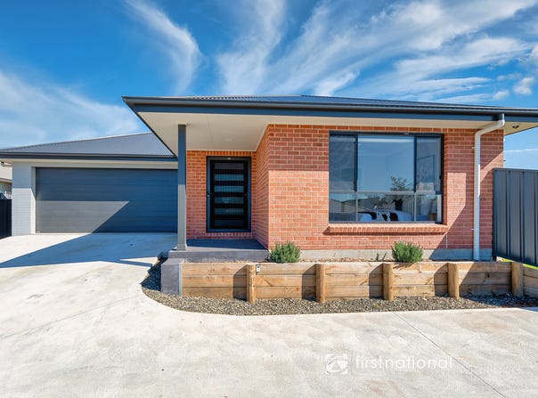 7 TOURMALINE DRIVE, Rutherford, NSW 2320
