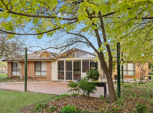 17 Catto Close, Orange, NSW 2800
