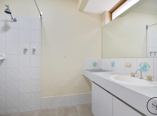 1 Ensay Place, Dudley Park, WA 6210