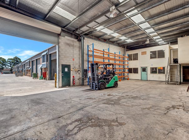 4-6 Barry Road, Chipping Norton, NSW 2170