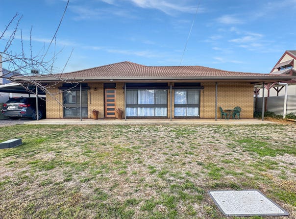 11 Fuller Street, Maryborough, Vic 3465