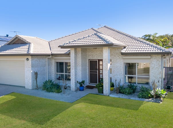 10 Biggera Court, Sandstone Point, Qld 4511