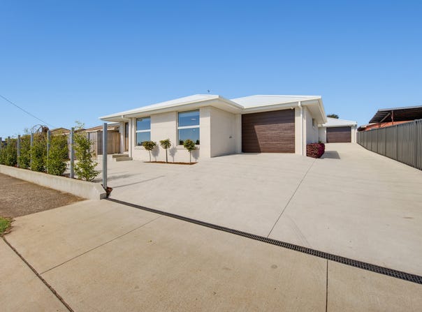 1/45 Valley Road, Devonport, Tas 7310