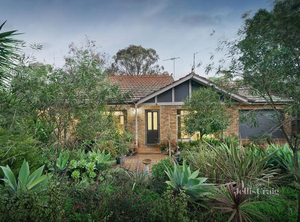 20 Fernside Avenue, Briar Hill, Vic 3088