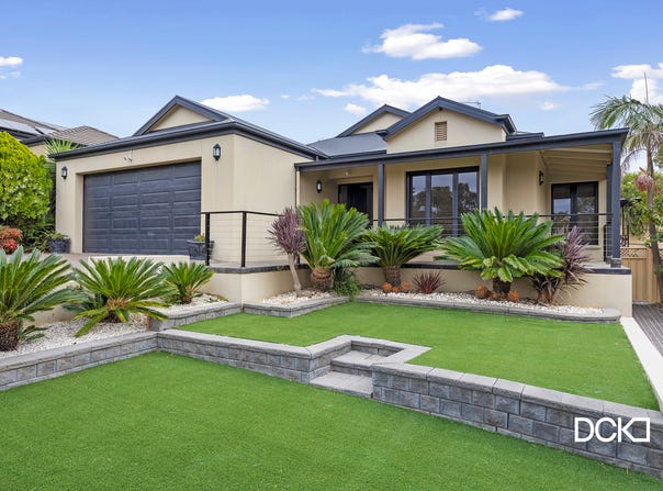 34 Chelsea Boulevard, Strathdale, Vic 3550