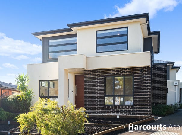 1/8 Dunnell Rise, Berwick, Vic 3806