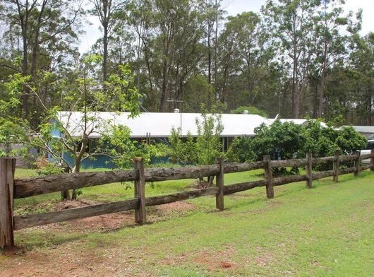 15 Sunrise Road, Glenwood, Qld 4570