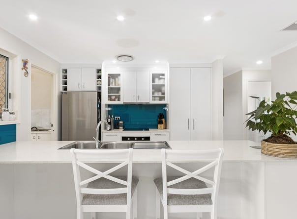 3 Ivybird Court, Torquay, Qld 4655
