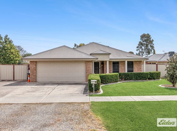 77 Read Street, Howlong, NSW 2643