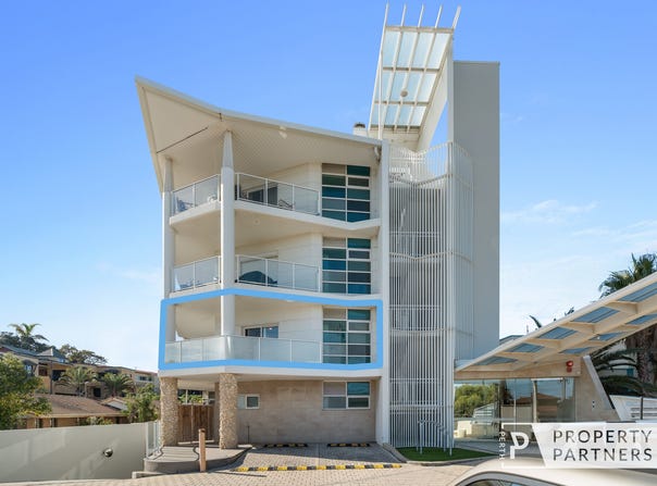 8/272 West Coast Highway, Scarborough, WA 6019