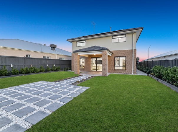 23 Kunlun Crescent, Clyde North, Vic 3978