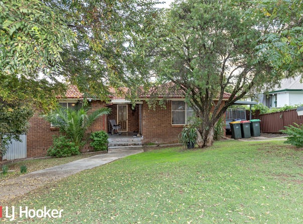 4 Westow Crescent, Oxley Vale, NSW 2340