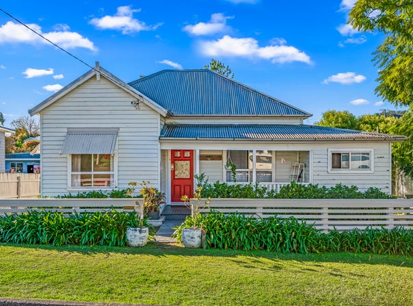 84 King Street, Gloucester, NSW 2422