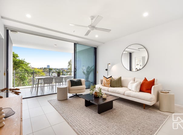 1041/123 Cavendish Road, Coorparoo, Qld 4151