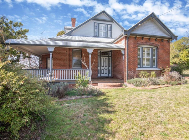 118 Bridge Street, Uralla, NSW 2358