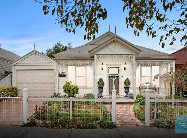 27 Edgbaston Parade, Caroline Springs, Vic 3023