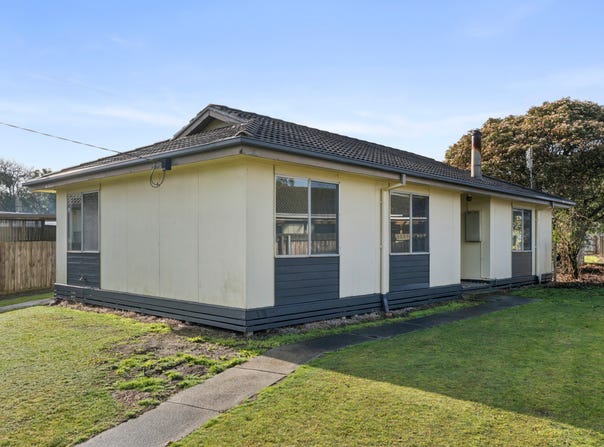 7 Nowra Court, Simpson, Vic 3266