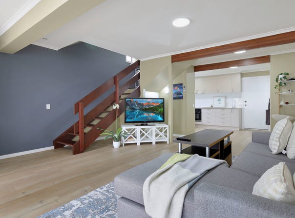 5/2 Benjamin Street, Mount Lofty, Qld 4350