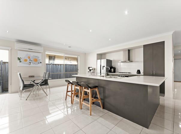 192 Sandhurst Boulevard, Sandhurst, Vic 3977