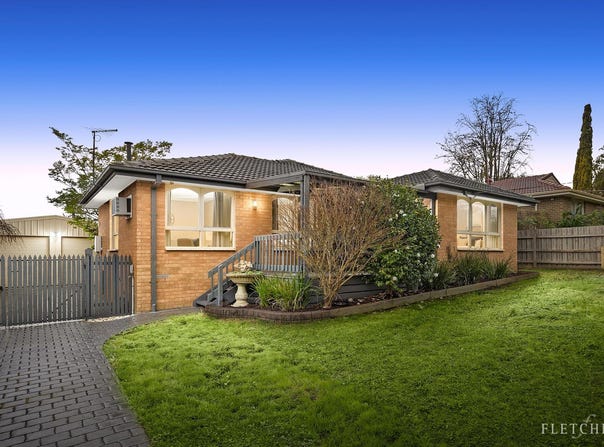 68 Bellara Drive, Mooroolbark, Vic 3138