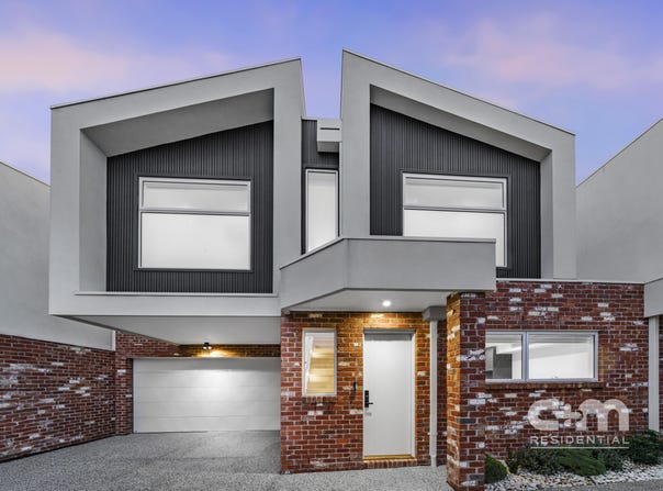 2/18 Magnolia Street, Oak Park, Vic 3046