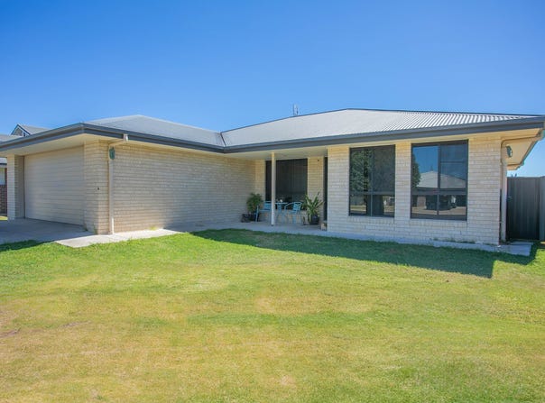 27 Gower Street, Chinchilla, Qld 4413