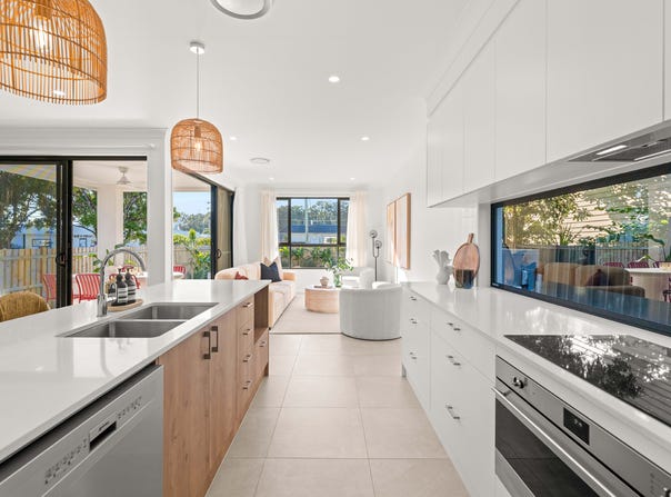14 Kallay Street, Miami, Qld 4220