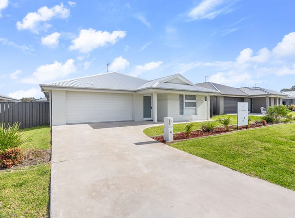 7 Riviera Street, Forster, NSW 2428