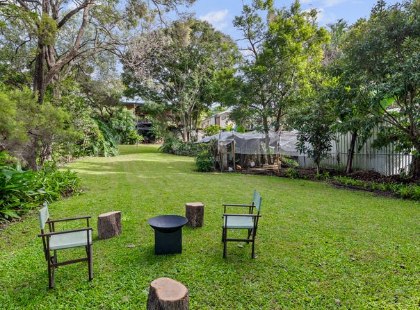 31 Nurstead Street, Camp Hill, Qld 4152