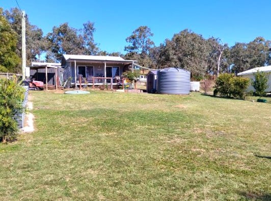 3 Flora Street, Cooyar, Qld 4402