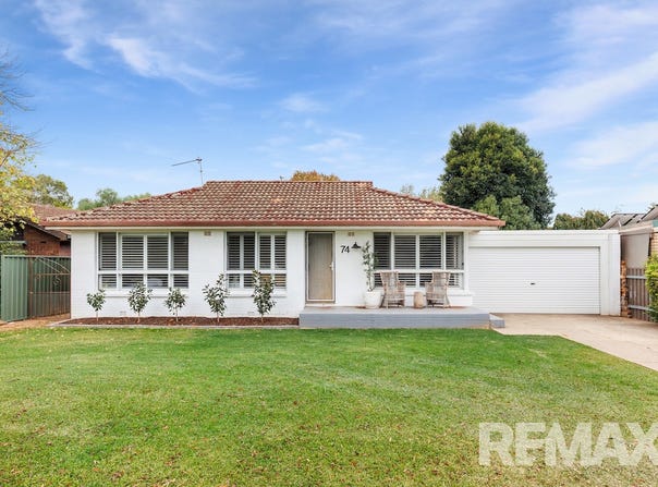 74 Jasmin Crescent, Lake Albert, NSW 2650