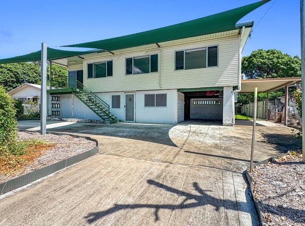 427 Ross River Rd, Cranbrook, Qld 4814