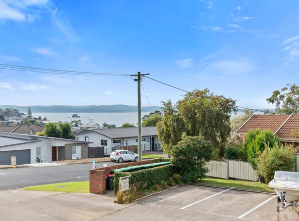4/2 Sheila Street, Batehaven, NSW 2536