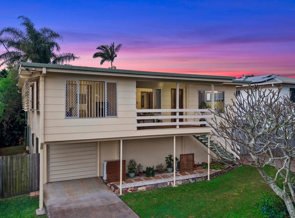 36 Mcliver Street, Pialba, Qld 4655